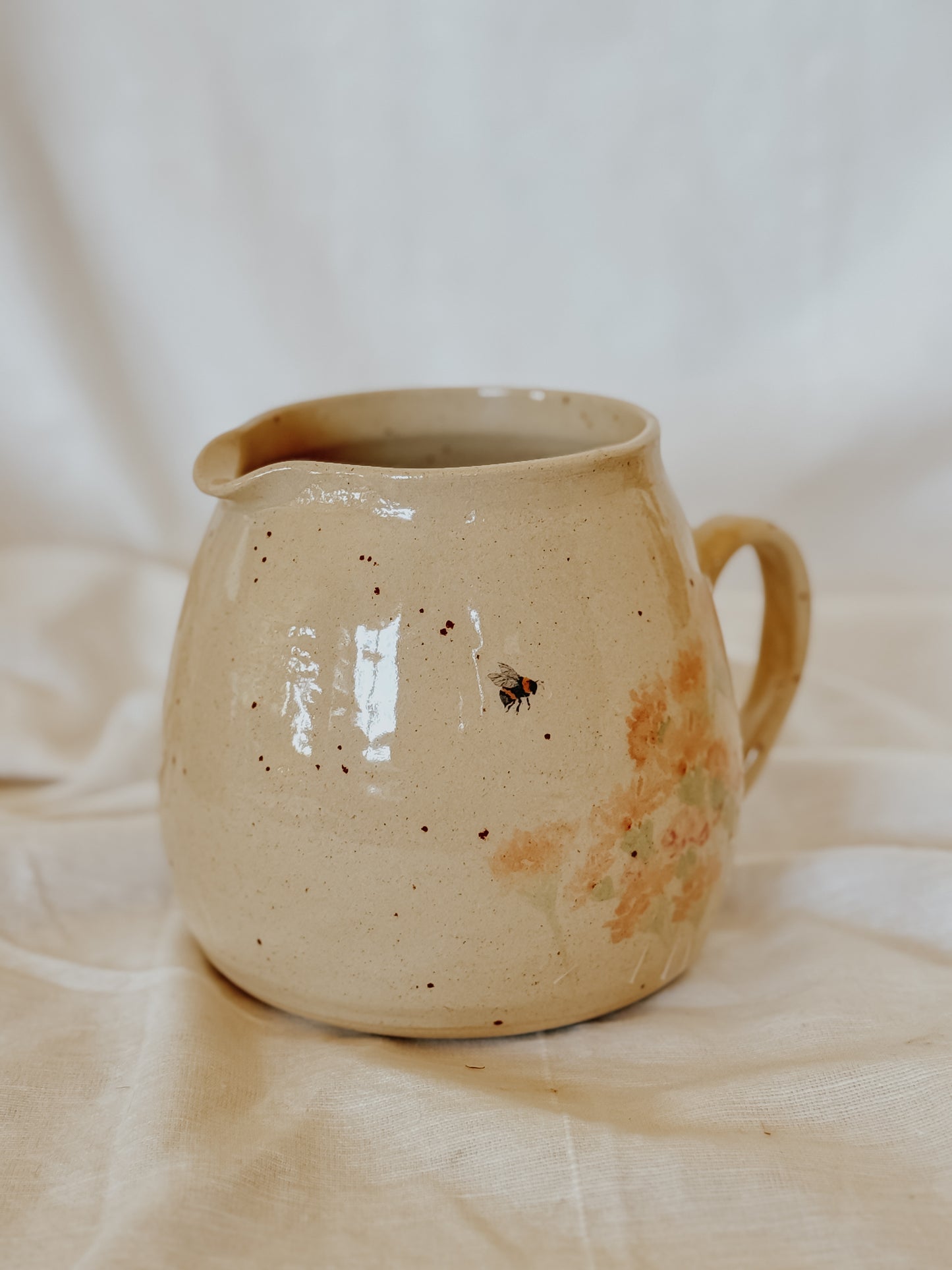 Speckled Carnation Flower & Bee Jug