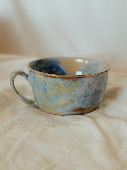 Croissant Mug (E)